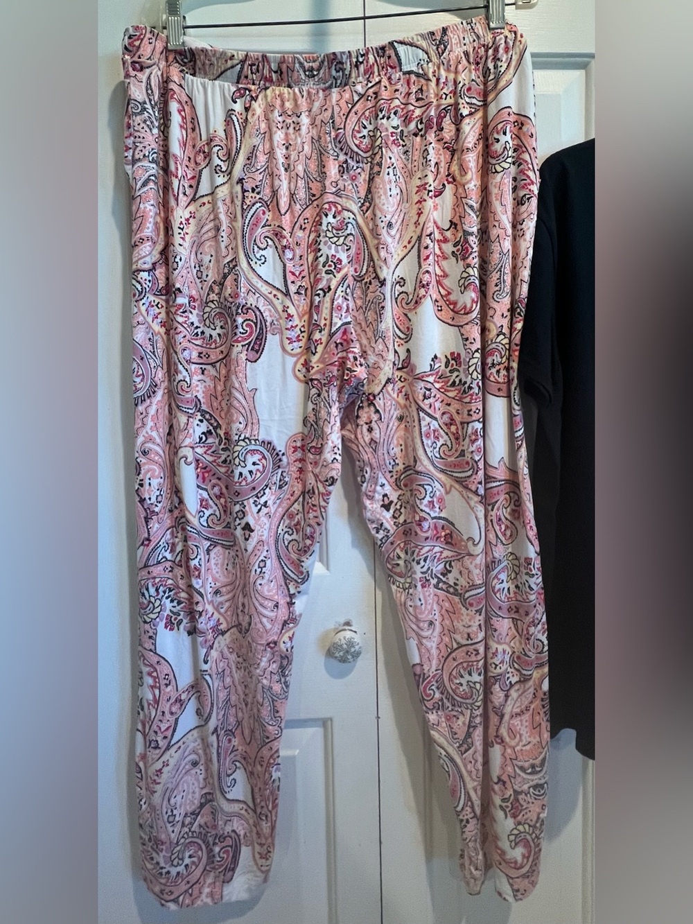 2 Pc PJ Set🍑SOMA Peach Paisley Sleep Pants & Black V-Neck Top - Picture 7 of 12